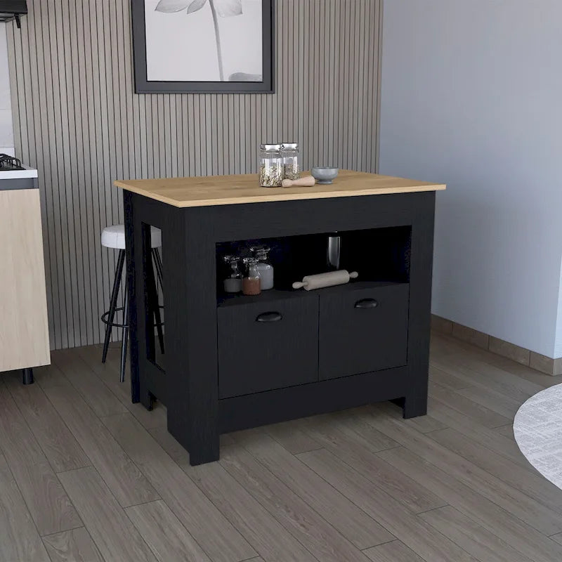 Isola da cucina con mobiletto a due ante e ripiano per la sala da pranzo.