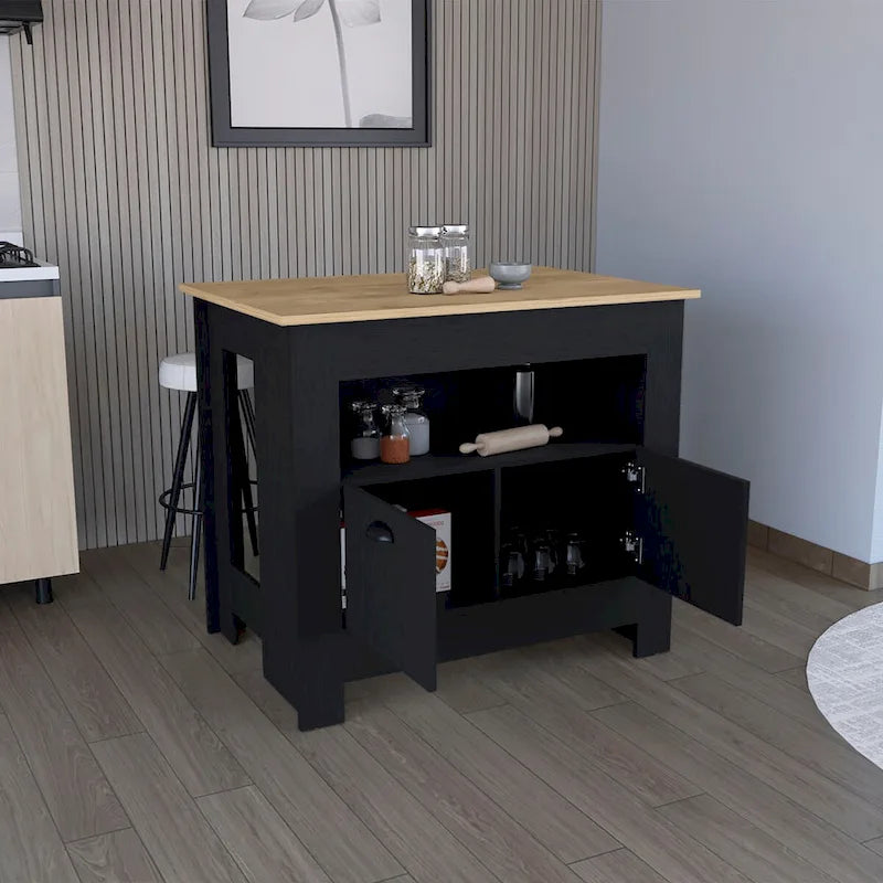 Isola da cucina con mobiletto a due ante e ripiano per la sala da pranzo.